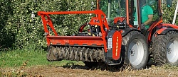 Seppi M Intros Microforst PTO для тракторов мощностью от 30 до 60 лошадиных сил Seppi M Intros Microforst PTO для тракторов мощностью от 30 до 60 лошадиных сил